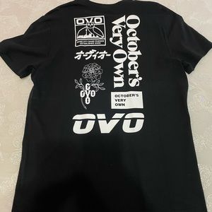 Octobers Very Own T-Shirt Size L.